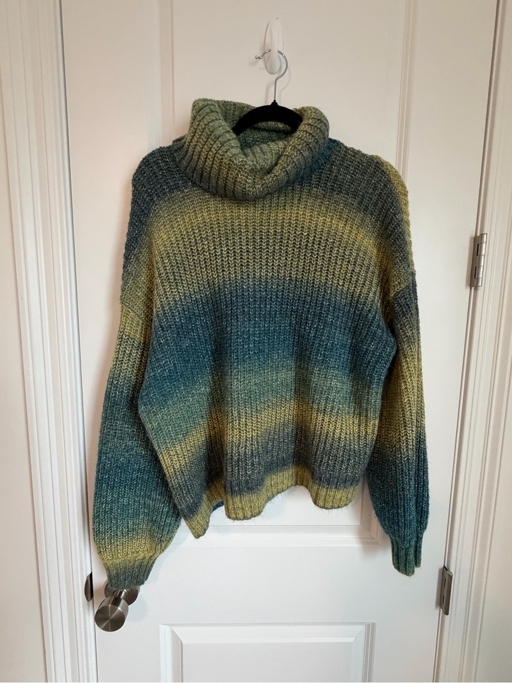 Old Navy Green and Teal Ombre Turtleneck Sweater